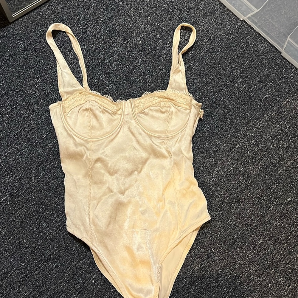 S cream ZARA satin lace bodysuit